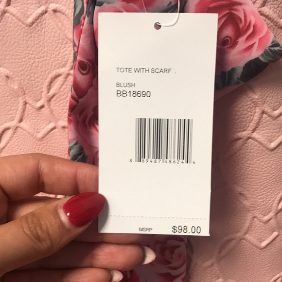 Betsey Johnson Tote with Scarf in Blush NWT - Picture 8 of 8